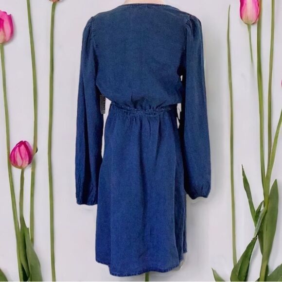 OLD NAVY NWT WRAP DRESS DENIM BLUE SIZE EXTRA SMALL - Picture 3 of 6